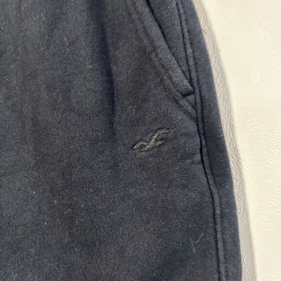 Hollister Women’s Small Black Fleece Sweat Shorts Soft Cozy Drawstring Lounge Sh - Picture 4 of 7